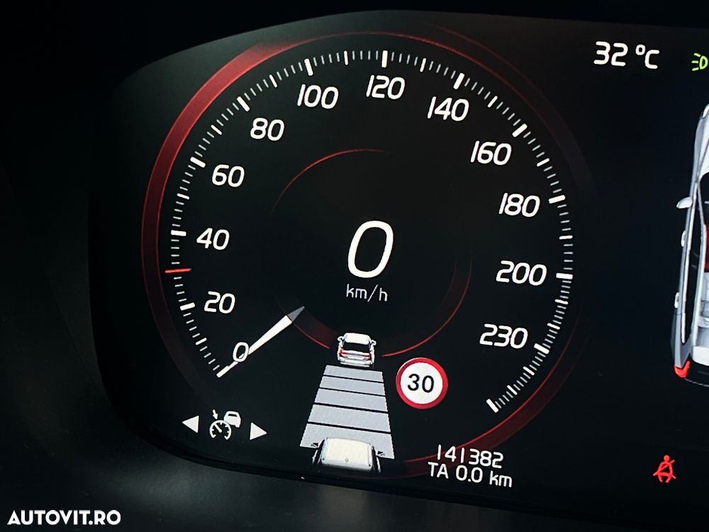 Volvo XC 60 D5 AWD Inscription - 22