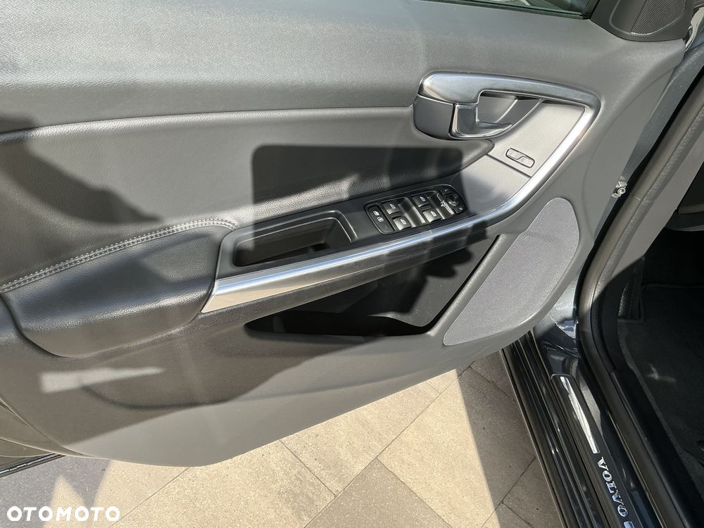 Volvo V60 - 16