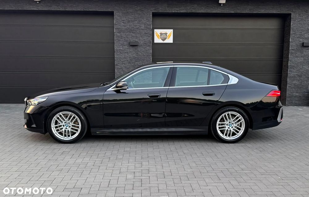 BMW Seria 5 530e - 2