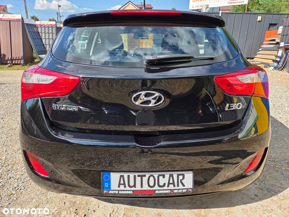 Hyundai i30 blue 1.4 Passion - 5