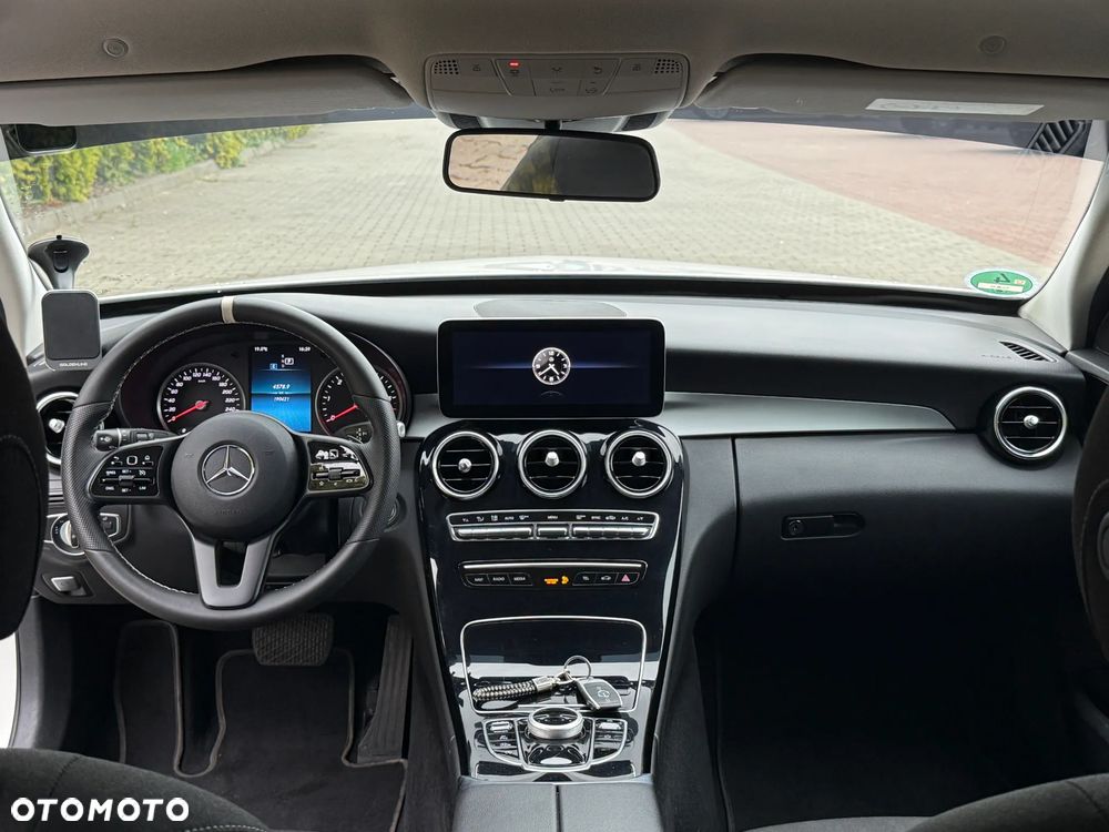 Mercedes-Benz Klasa C 180 d 9G-TRONIC - 10