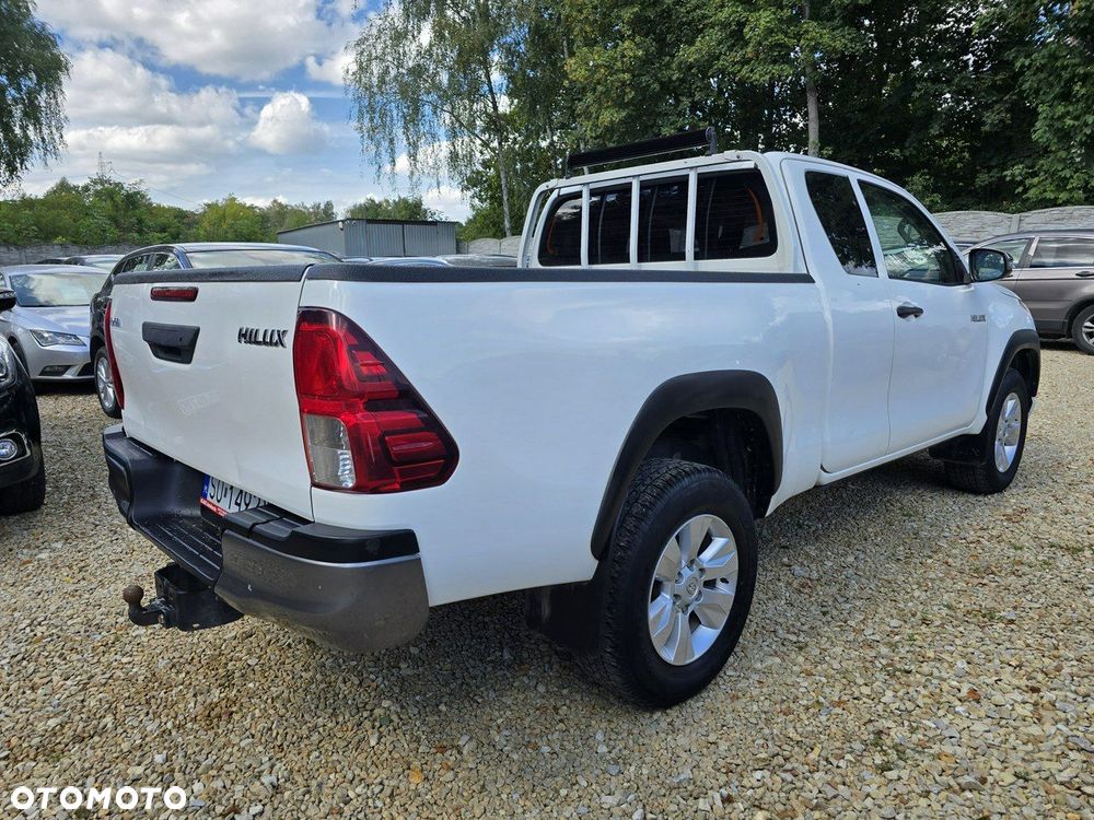 Toyota Hilux 2.4 D-4D Double Cab DL 4x4 - 5