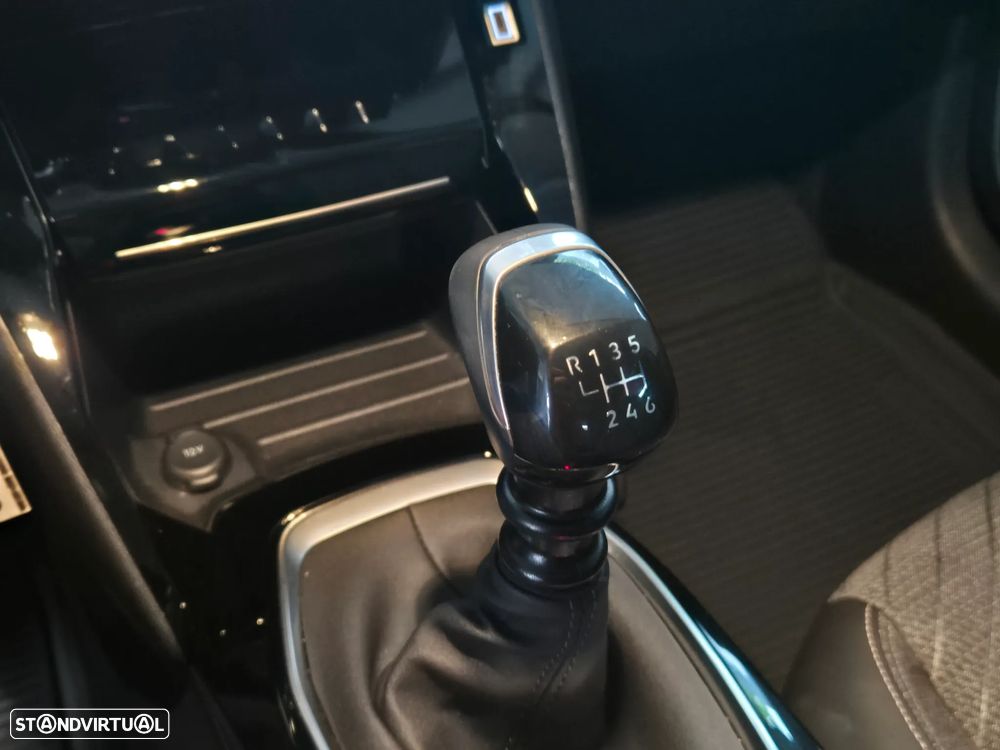 Peugeot 208 PureTech 100 Allure Pack - 18