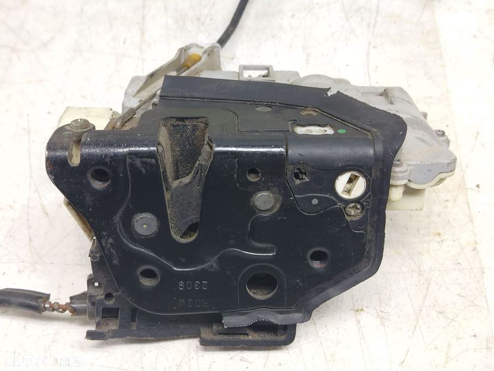 Broasca fata dreapta 3c1837016a Volkswagen VW Tiguan 1 [2007 - 2011] - 3