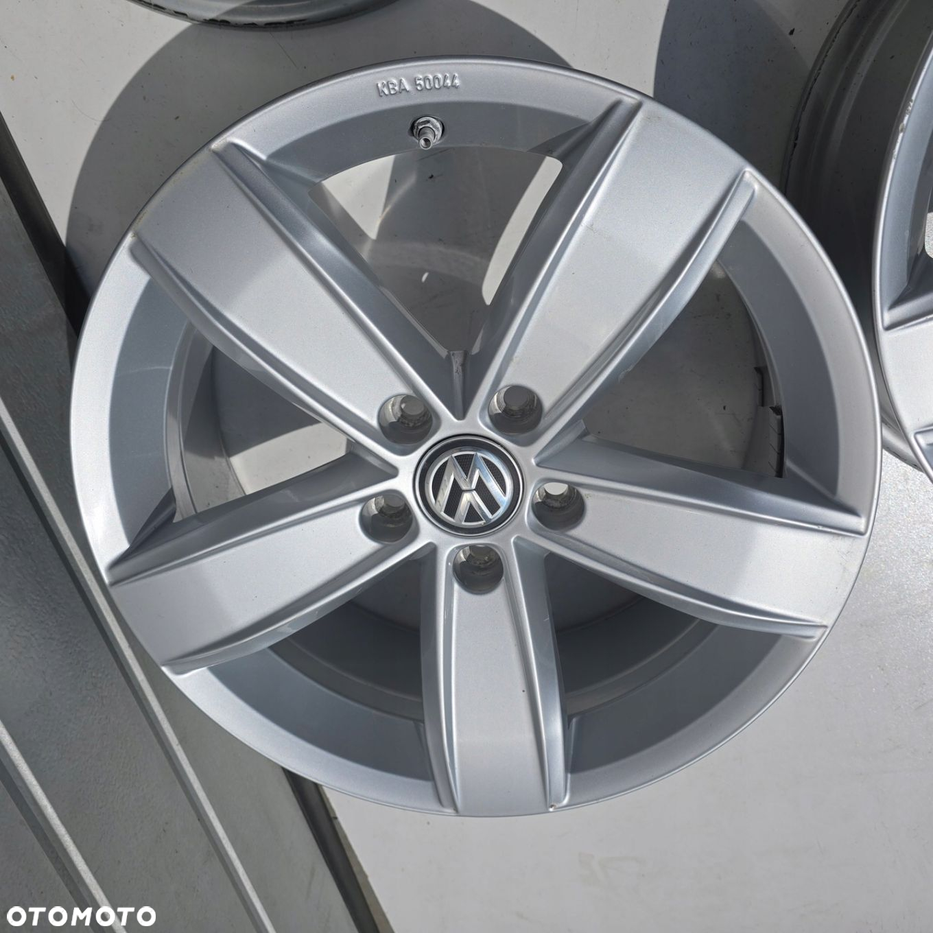 VW PASSAT B7 B8 CC TIGUAN II I T-ROC SHARAN GOLF VI VII CADDY 5x112 17 4X - 6