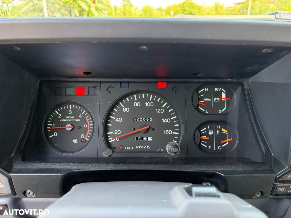 Toyota Land Cruiser - 18