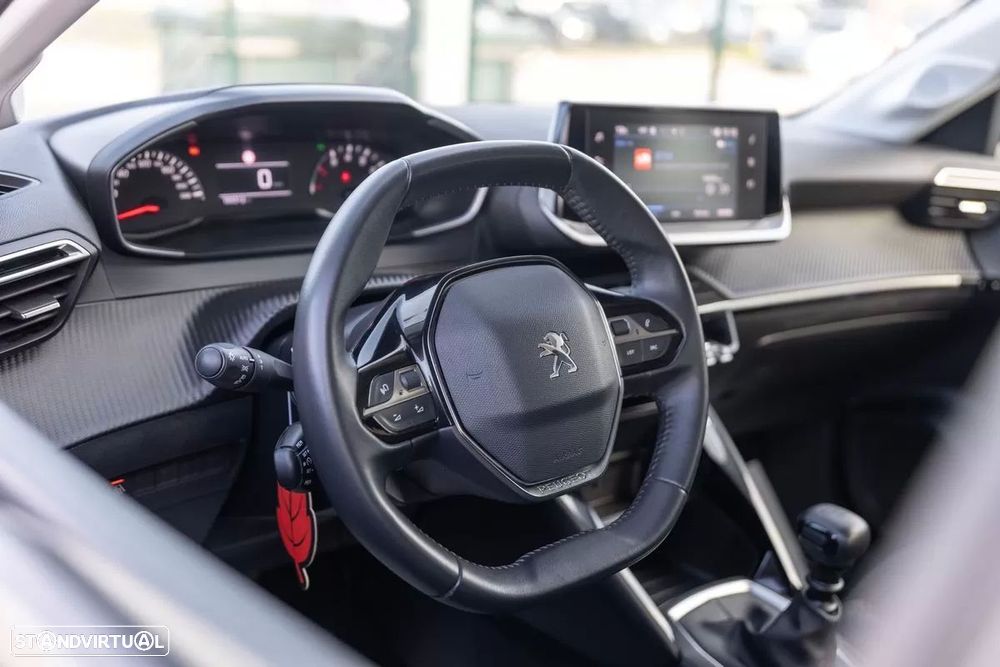 Peugeot 208 1.2 PureTech Allure Pack - 4