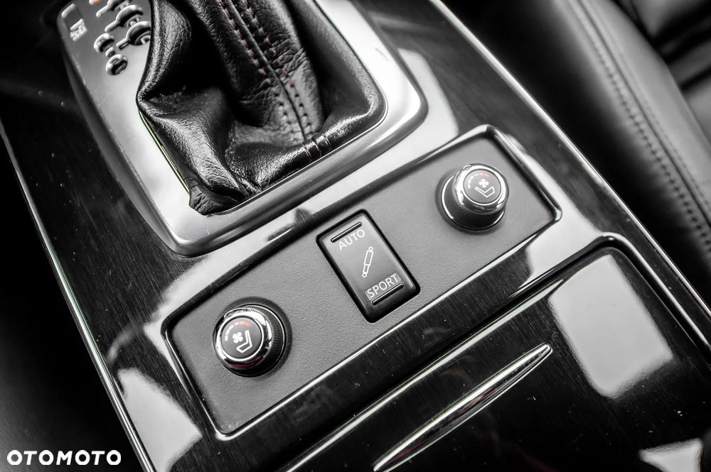 Infiniti FX FX30d S Premium - 32