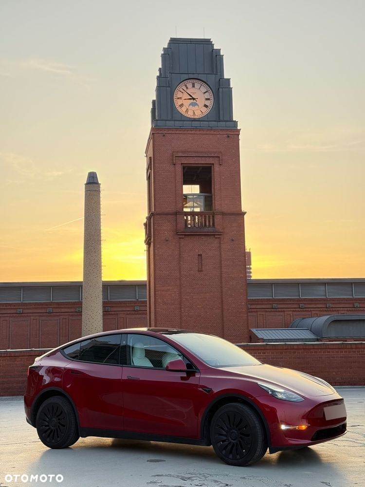 Tesla Y Model Long Range Dual Motor AWD - 13