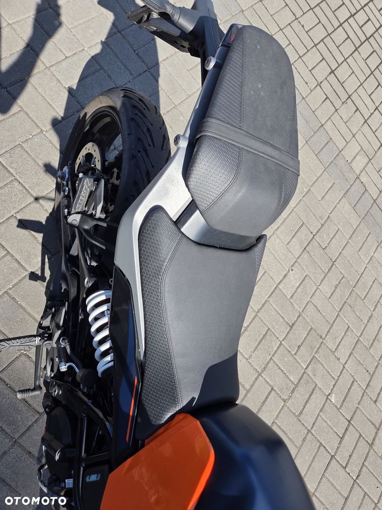 KTM Duke 125 - 34