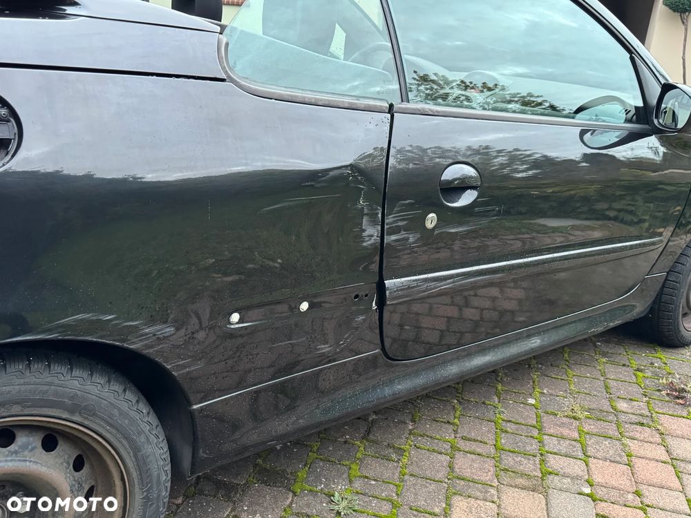 Peugeot 206 CC 1.6 - 12