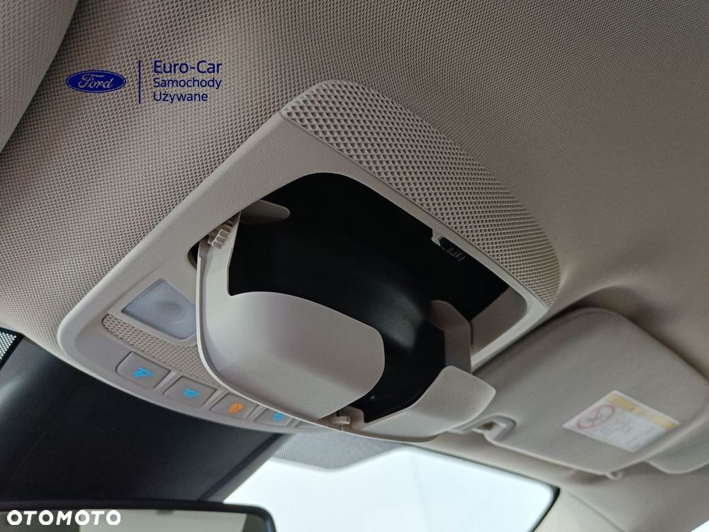 Ford S-Max 2.5 Duratec FHEV TITANIUM - 29