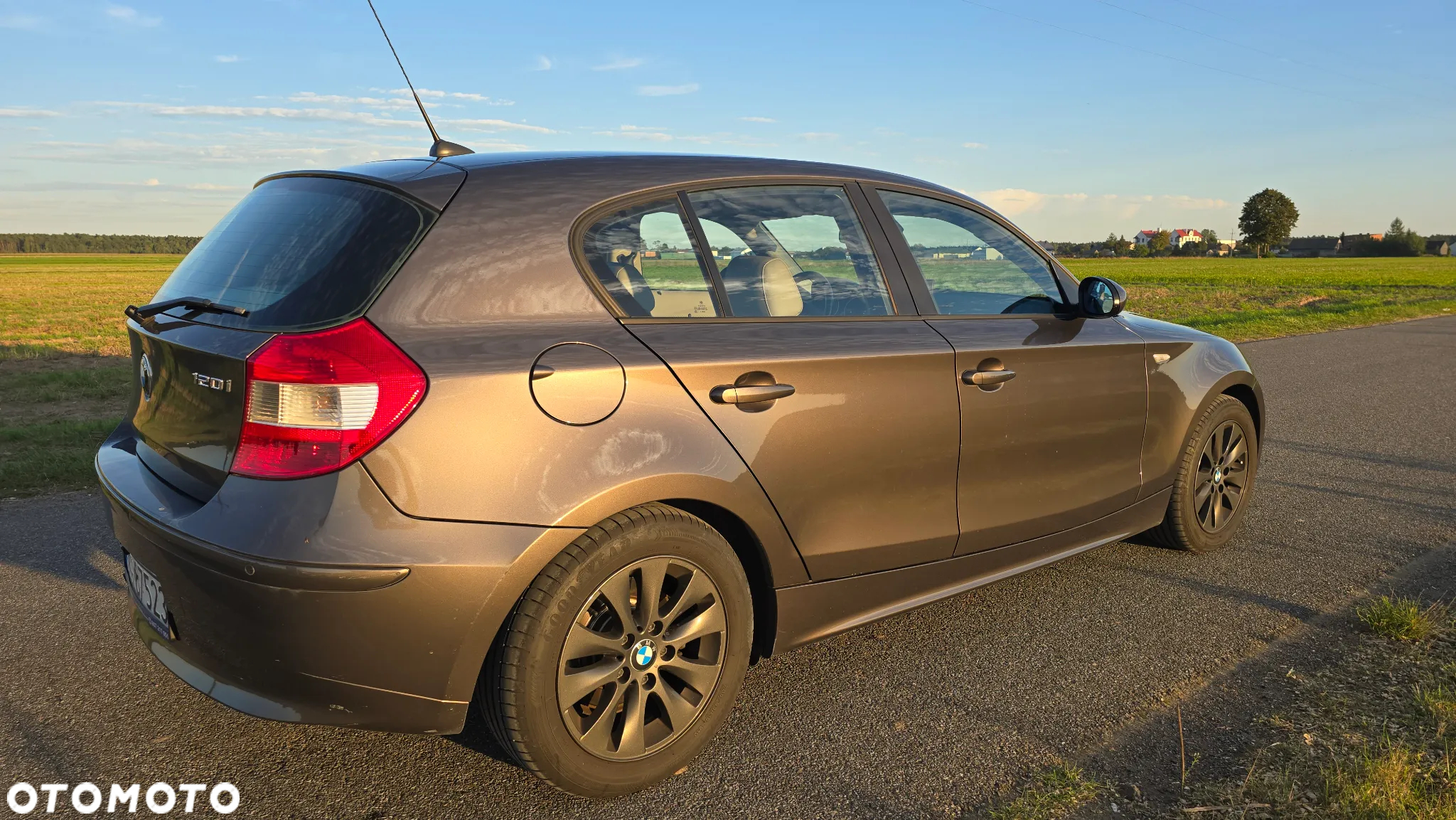 BMW Seria 1 120i - 3