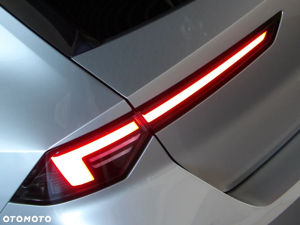 Opel Astra 1.2 T GS S&S - 33