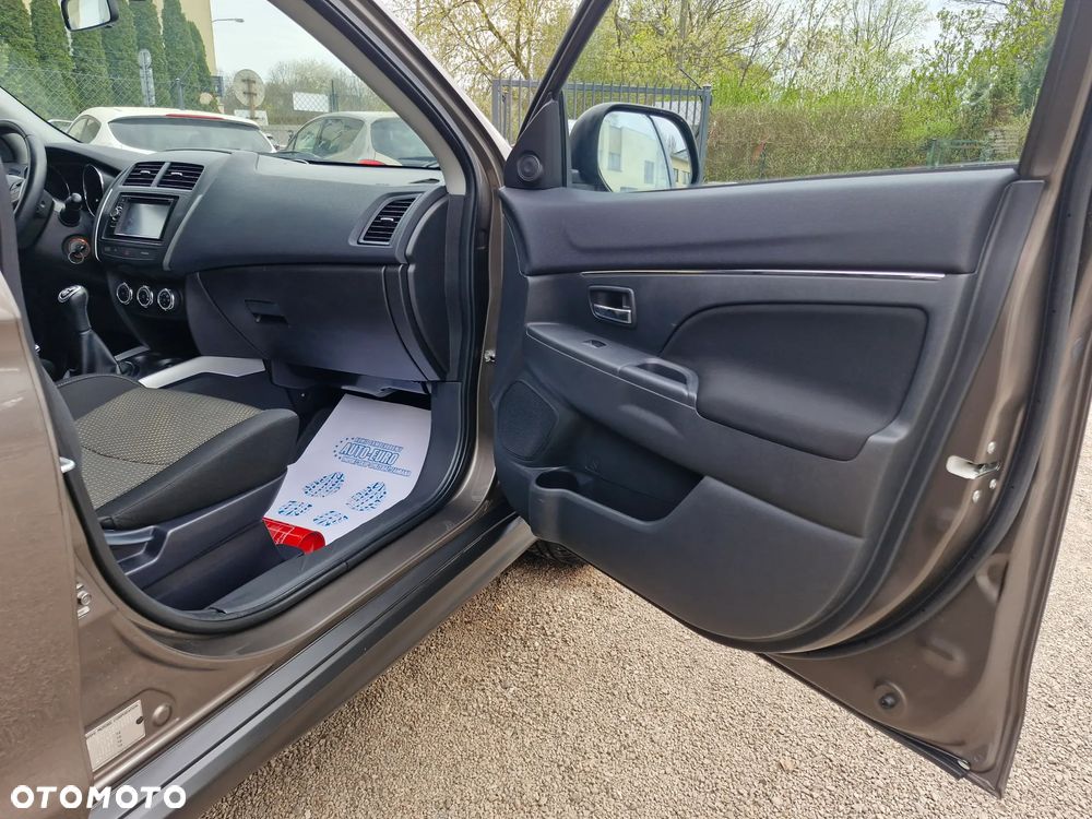 Mitsubishi ASX 1.6 Instyle AS&G - 15