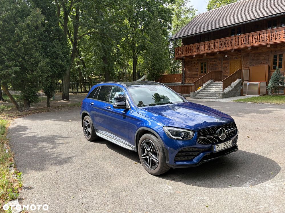 Mercedes-Benz GLC 300 4Matic 9G-TRONIC AMG Line Plus - 1