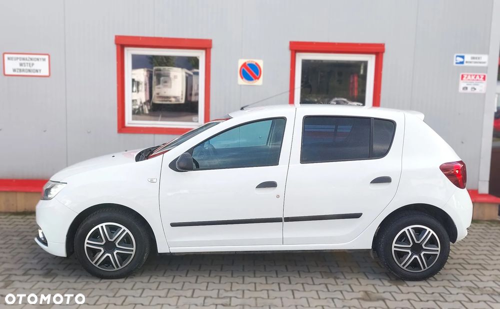 Dacia Sandero 2017 photo 3