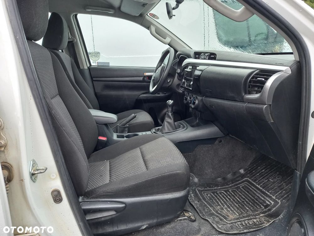 Toyota Hilux 2.4 D-4D Double Cab DLX 4x4 - 7