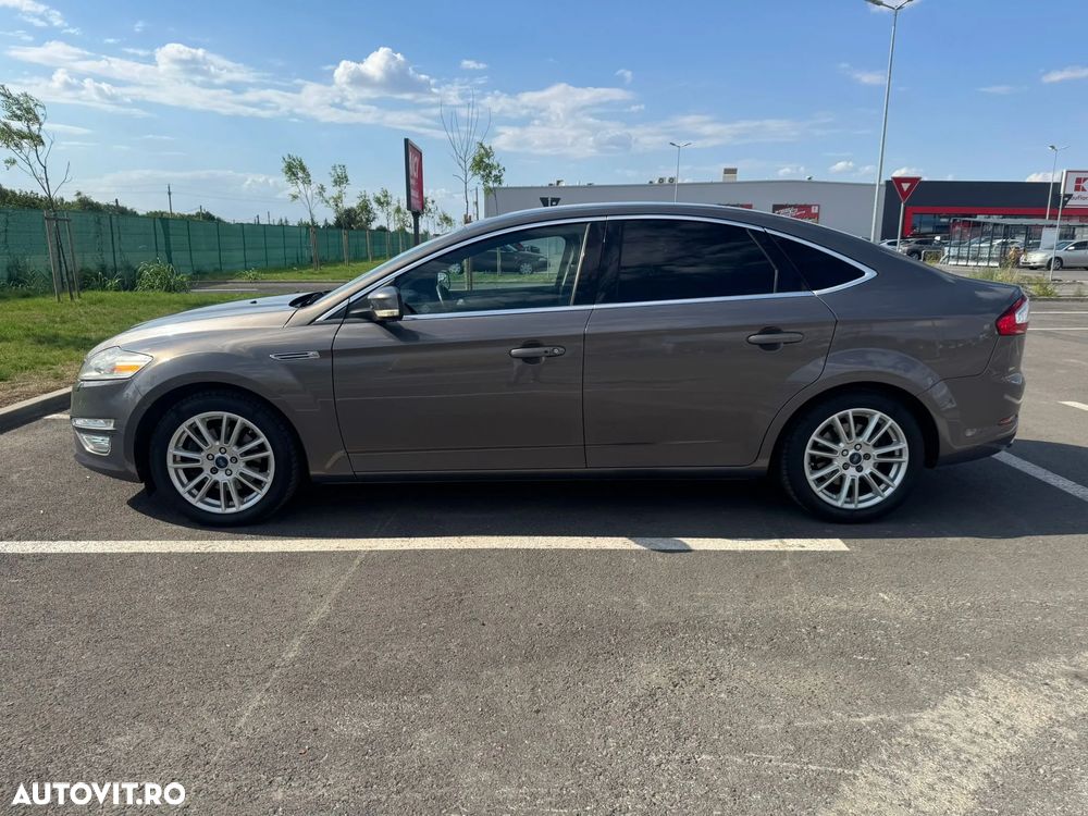 Ford Mondeo 2.0 EcoBoost Powershift Titanium - 2