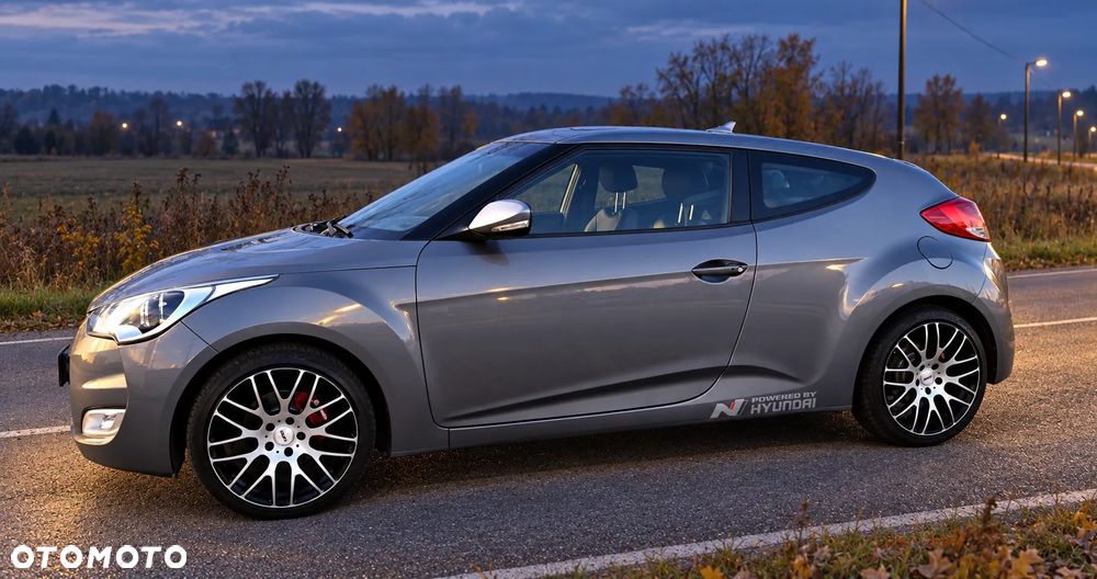 Hyundai Veloster - 5
