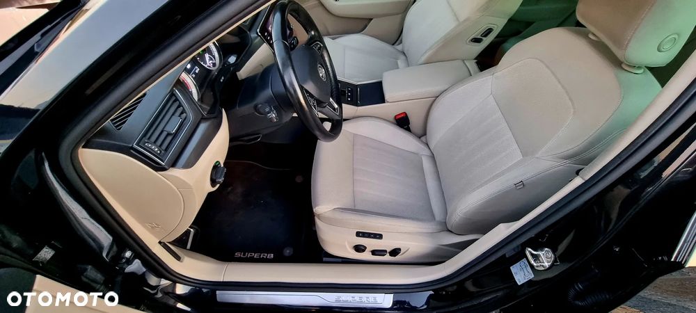Skoda Superb 2.0 TSI Style DSG - 33