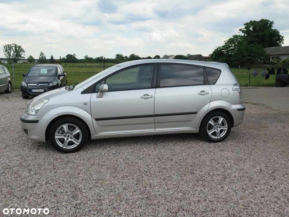 Toyota Corolla Verso 1.8 Sol + 7os MM - 3
