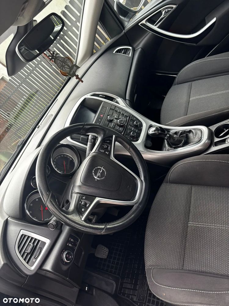 Opel Astra 1.7 CDTI - 4