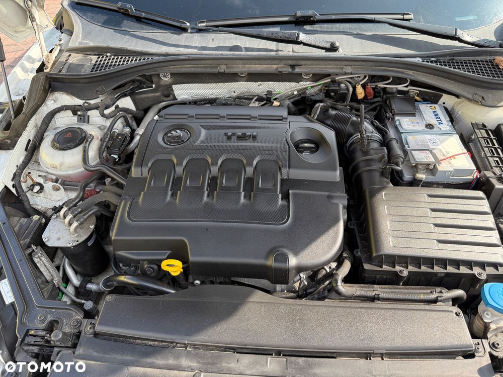 Skoda Superb 2.0 TDI L&K DSG - 15