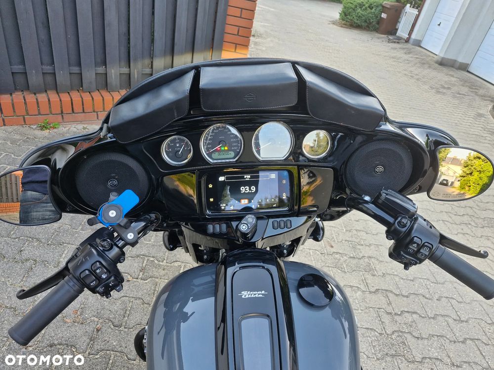 Harley-Davidson Touring Street Glide - 5