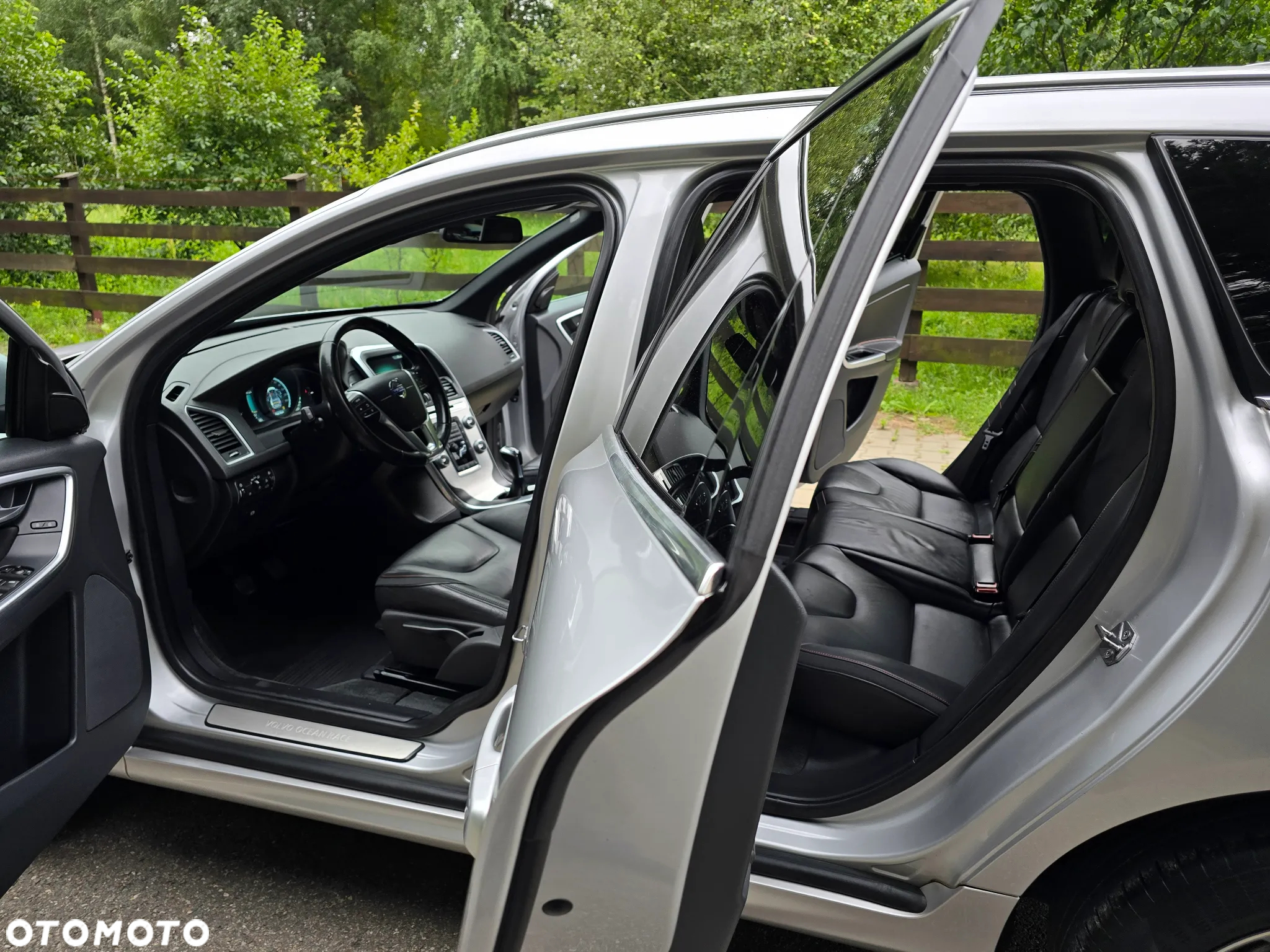 Volvo XC 60 D4 Ocean Race - 18
