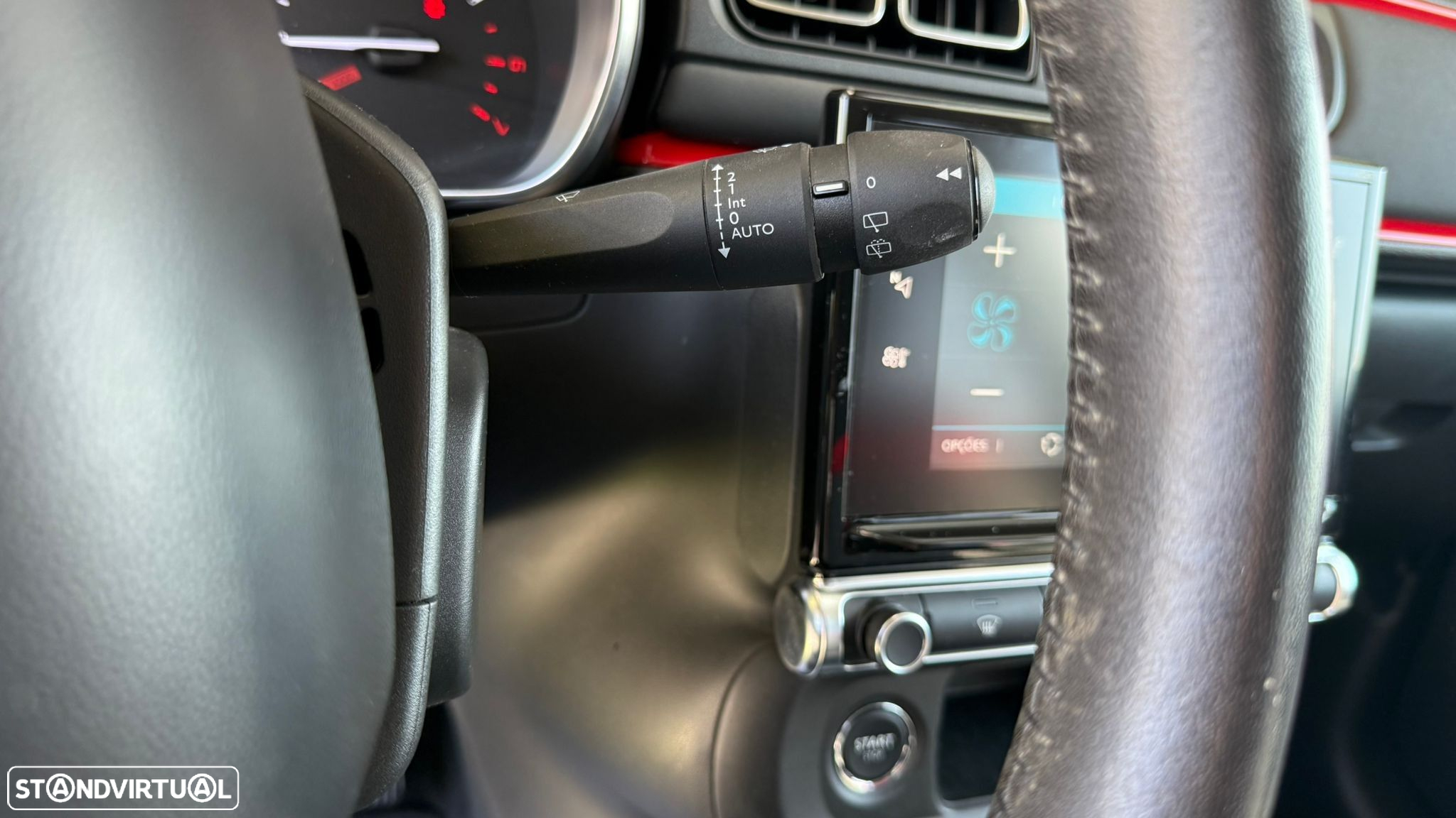 Citroën C3 1.2 PureTech Shine - 28