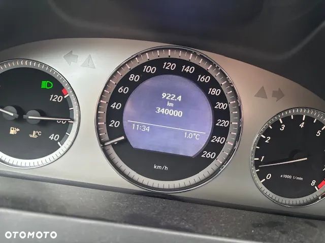 Mercedes-Benz Klasa C 180 Kompressor BlueEFFICIENCY - 6
