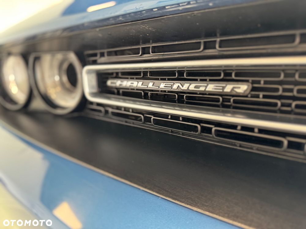 Dodge Challenger 5.7 R/T - 8