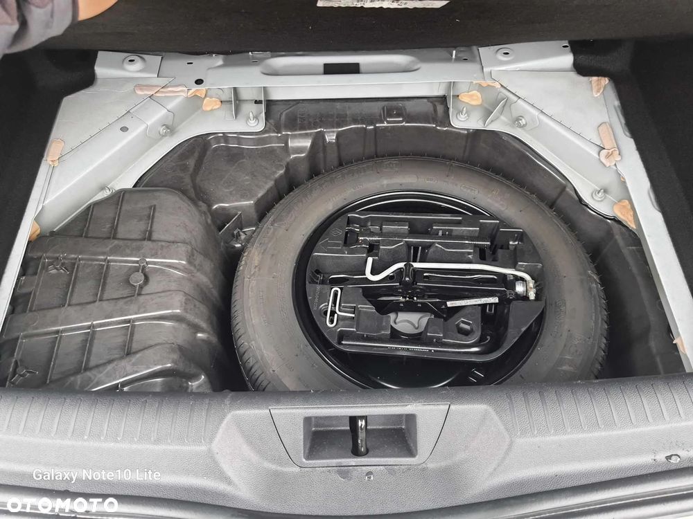 Renault Megane 1.3 TCe FAP Business - 17