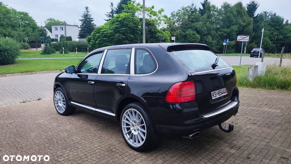 Porsche Cayenne - 3