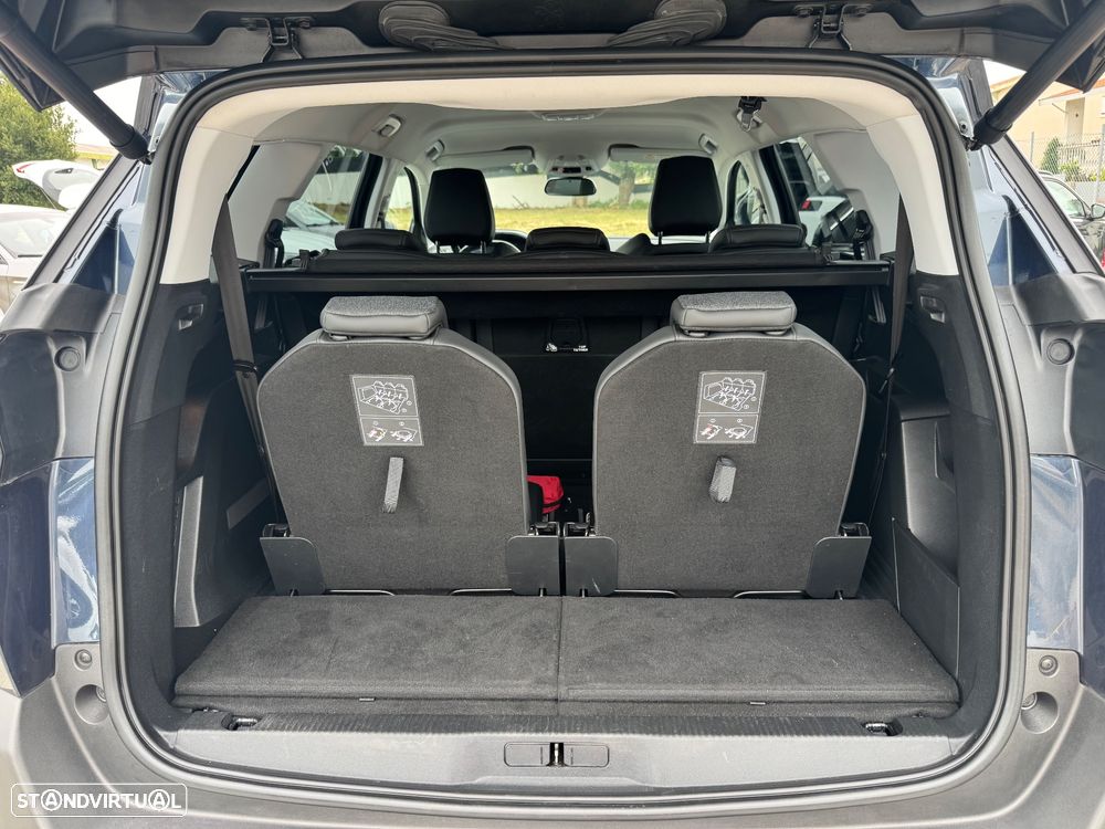 Peugeot 5008 1.2 PureTech Allure - 25