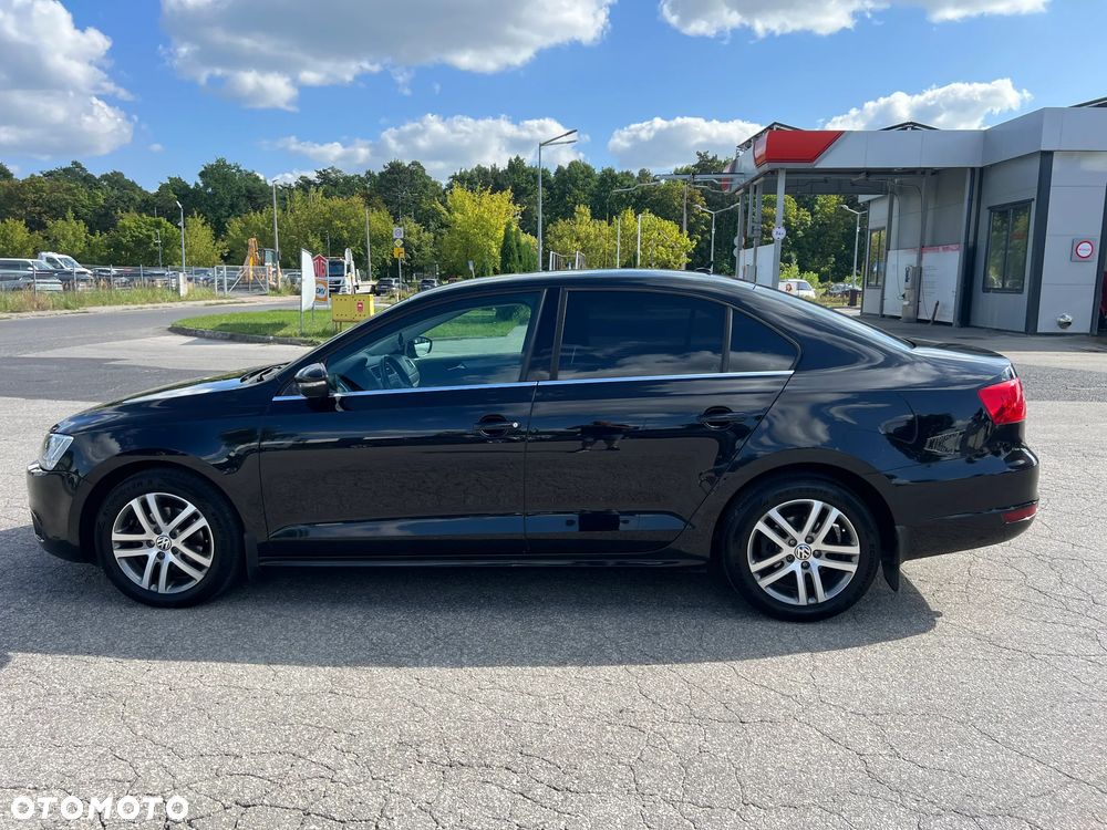 Volkswagen Jetta 1.6 TDI Comfortline - 7