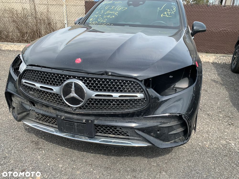 Mercedes-Benz GLC 300 4Matic 9G-TRONIC Edition Avantgarde - 2