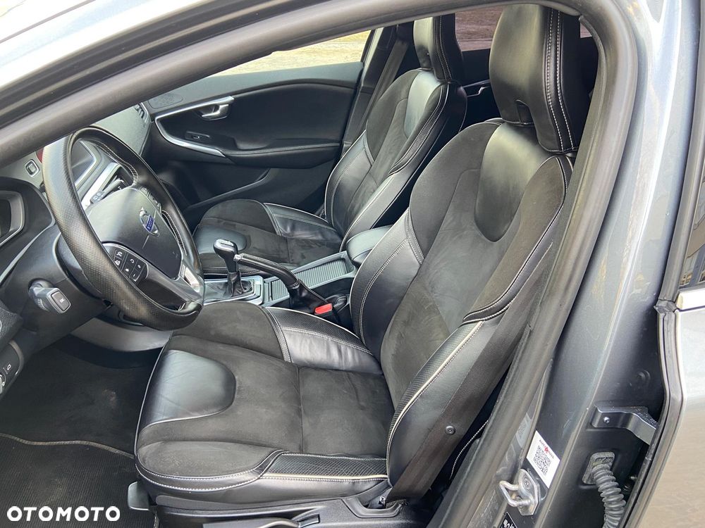 Volvo V40 D2 Kinetic - 29