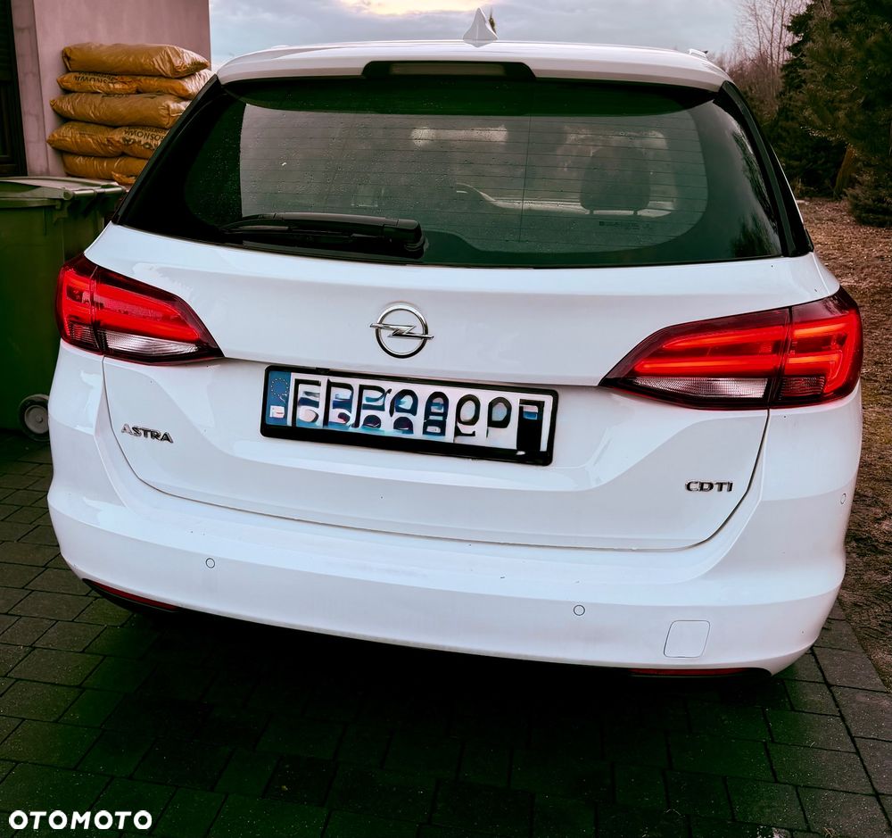 Opel Astra 1.6 CDTI Dynamic - 10