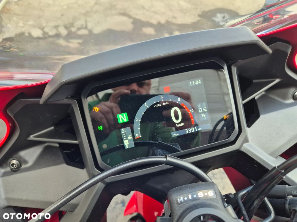 Honda CBR - 13