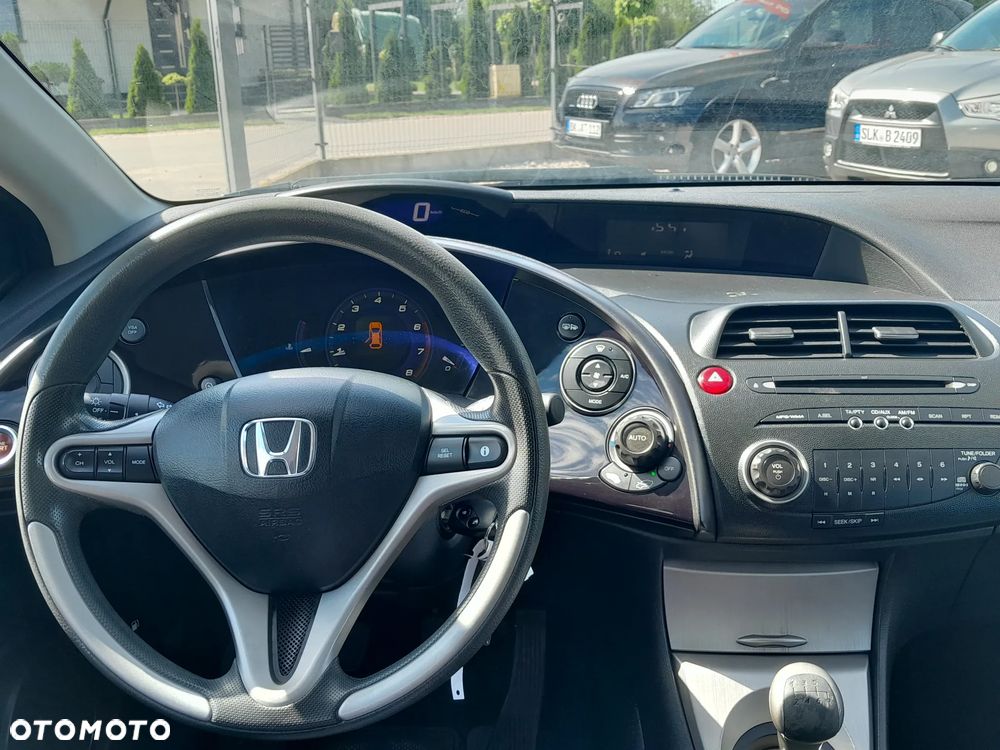 Honda Civic 1.4i-DSi - 9