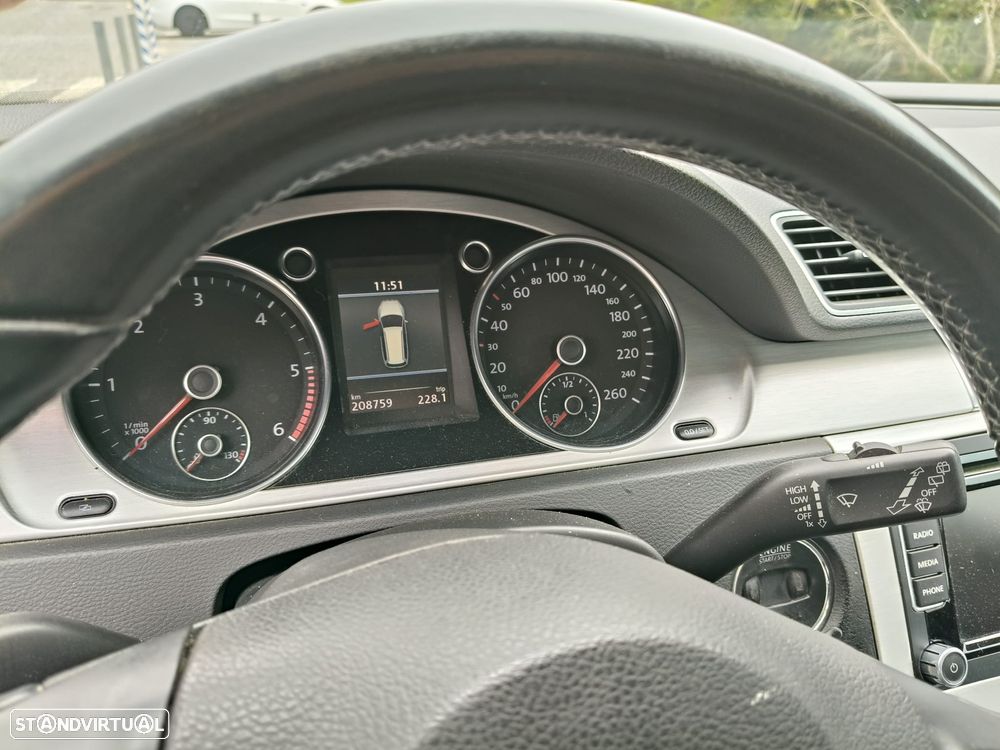 VW Passat Variant 2.0 TDI Highline DSG 136g - 8