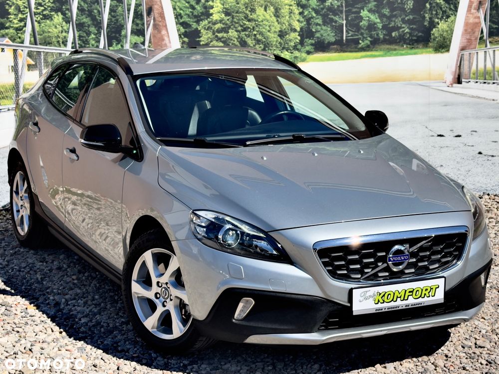 Volvo V40 Cross Country T4 AWD Geartronic Kinetic - 2