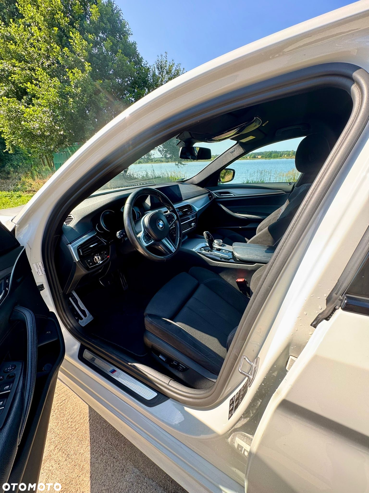 BMW Seria 5 520d xDrive - 5