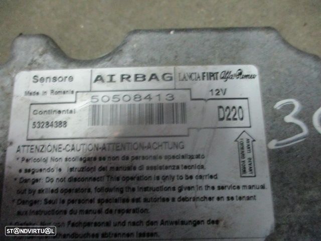 Kit Airbags 615847500B 61554937B 50508413 53284388 34056654  01560832690  6091380490 1560891750  00505162320  34054468D ALFA ROMEO MITO FASE 1 2019 1.3JTD 90CV 3P PRETO PRETO  DANIFICADO - 15