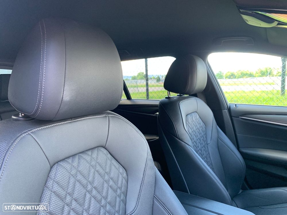 BMW 530 e Pack Desportivo M Pro - 21