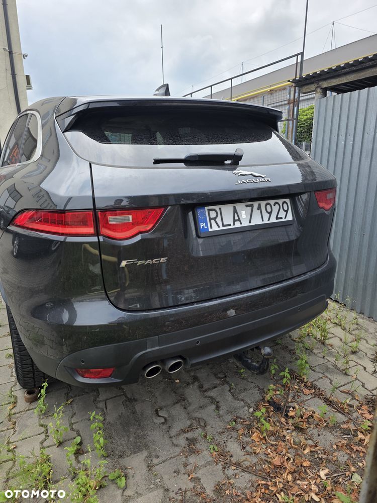 Jaguar F-Pace 2.0 i4D AWD Prestige - 4