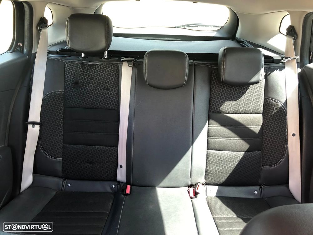 Renault Mégane Sport Tourer ENERGY dCi 110 Start & Stopp Bose Edition - 8