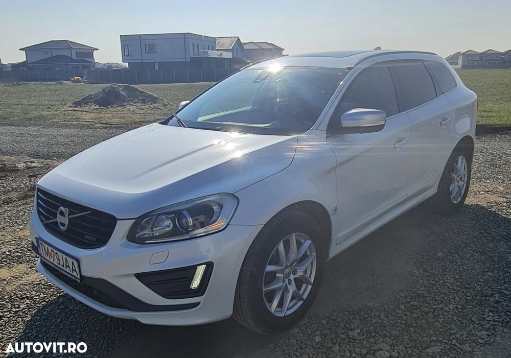 Volvo XC 60 D5 AWD Start-Stop Rdesign - 2
